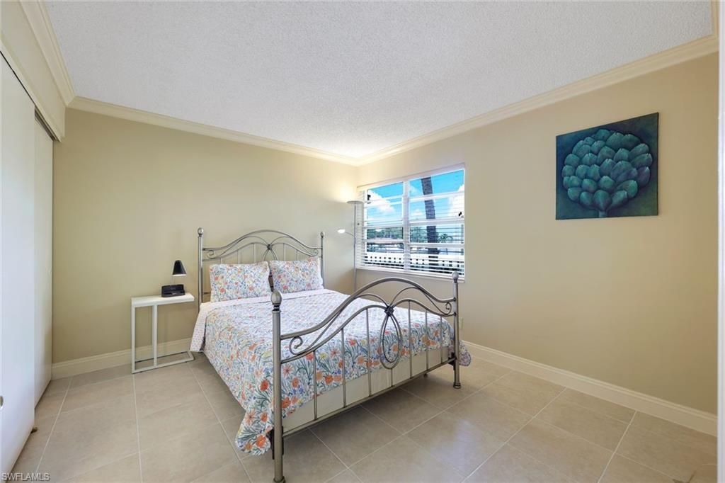 1057 Forest Lakes Dr, Unit 209, Naples, FL 34105 Photo