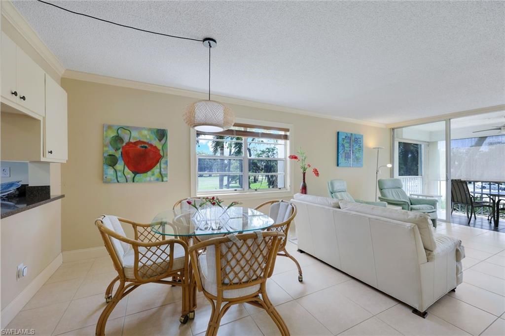 1057 Forest Lakes Dr, Unit 209, Naples, FL 34105 Photo