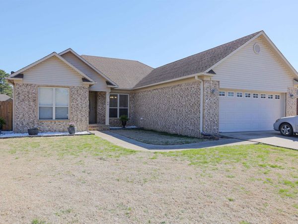 108 Hunter Circle, Beebe, AR 72012