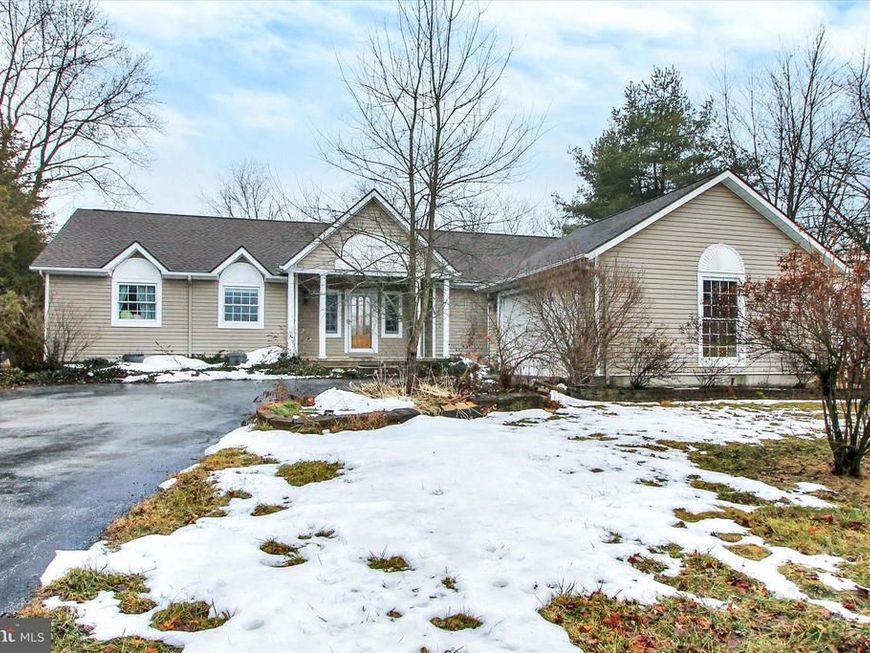 837 Hancock Drive, Gettysburg, PA 17325 Main Photo