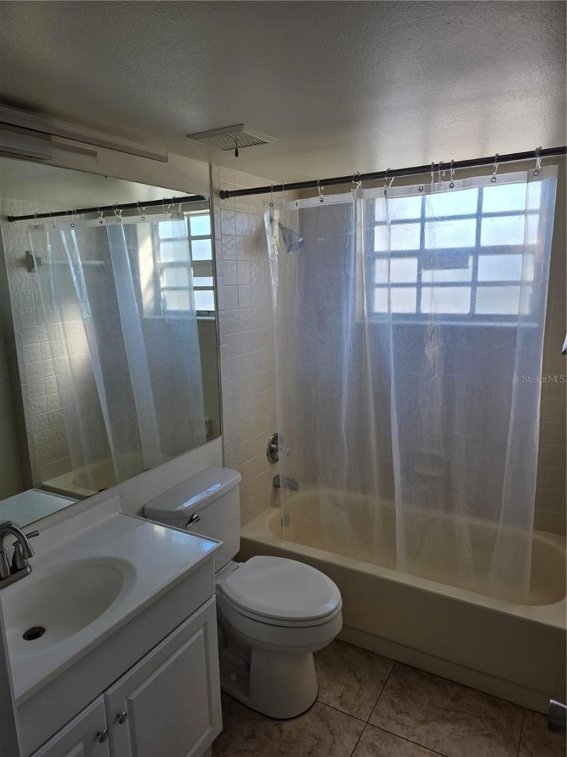 6826 Stones Throw Circle N, Unit 11107, Saint Petersburg, FL 33710 Photo