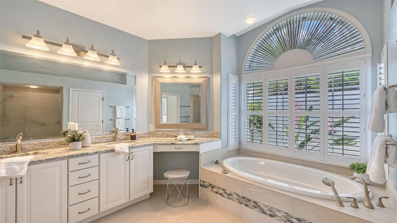 5515 Downham Meadows, Sarasota, FL 34235 Photo