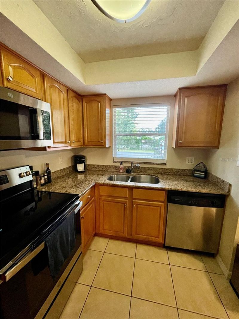 918 La Costa Circle, Unit 3, Sarasota, FL 34237 Photo