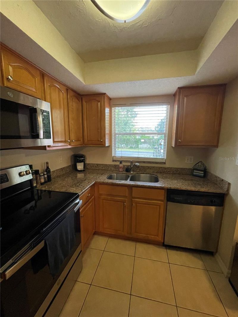 918 La Costa Circle, Unit 3, Sarasota, FL 34237 Photo