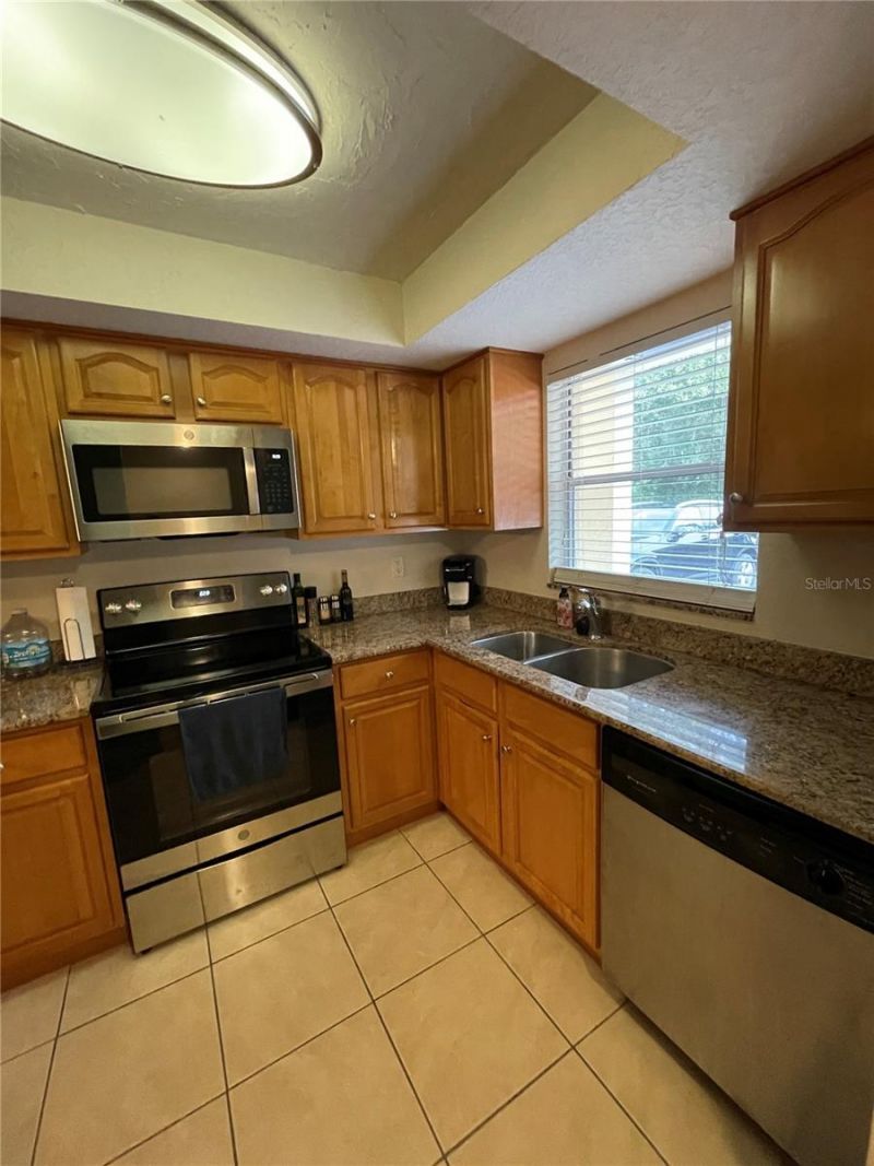 918 La Costa Circle, Unit 3, Sarasota, FL 34237 Photo