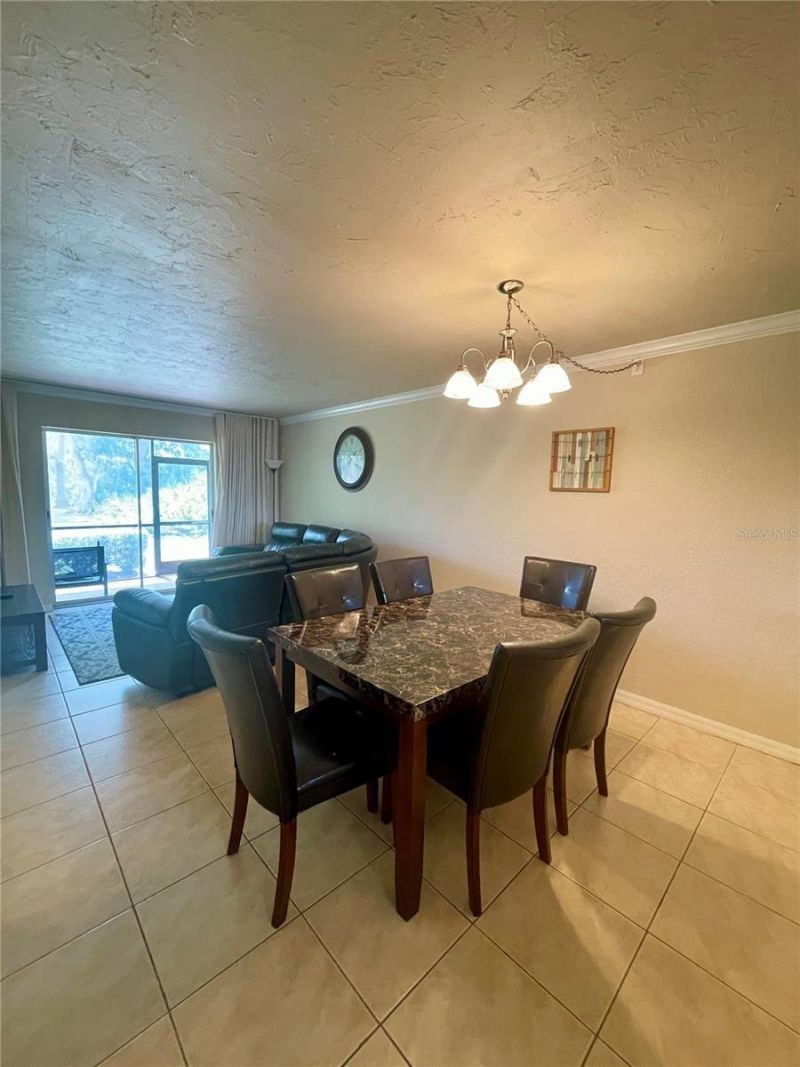 918 La Costa Circle, Unit 3, Sarasota, FL 34237 Photo