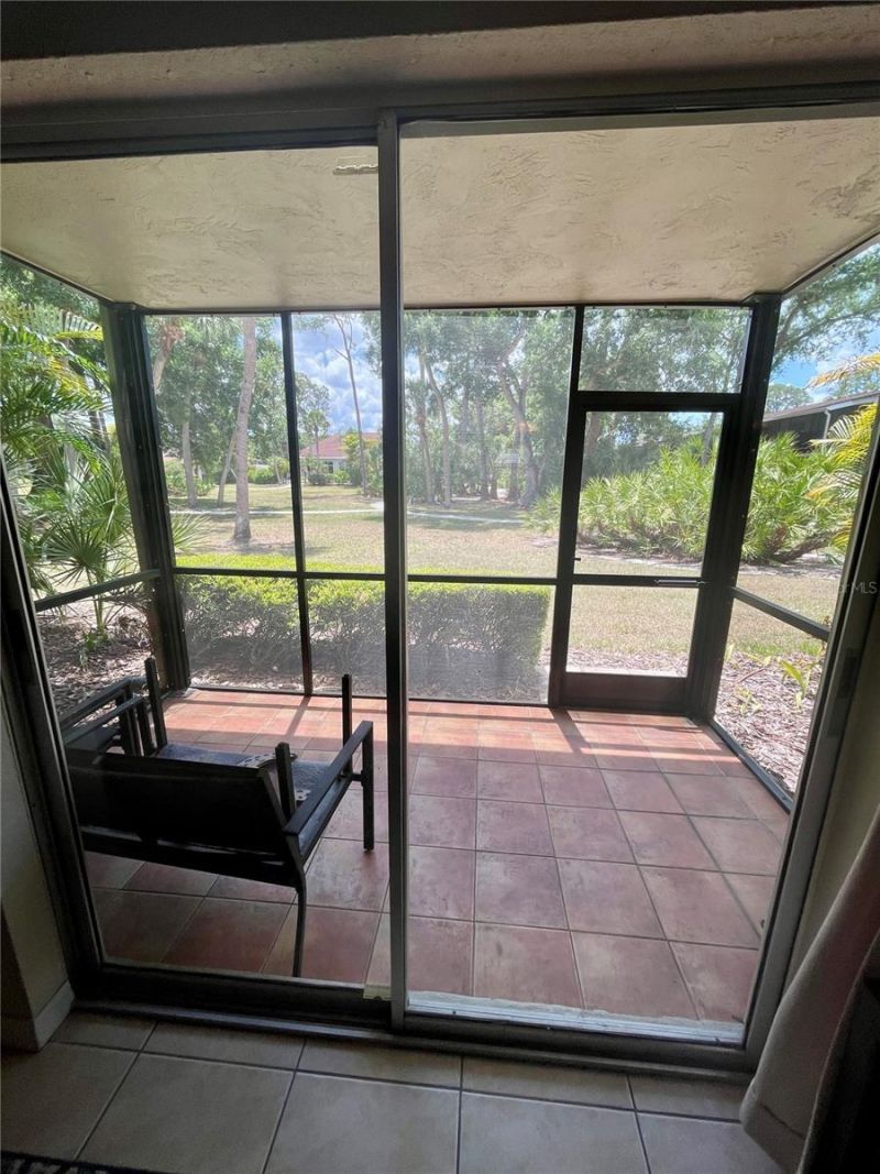 918 La Costa Circle, Unit 3, Sarasota, FL 34237 Photo