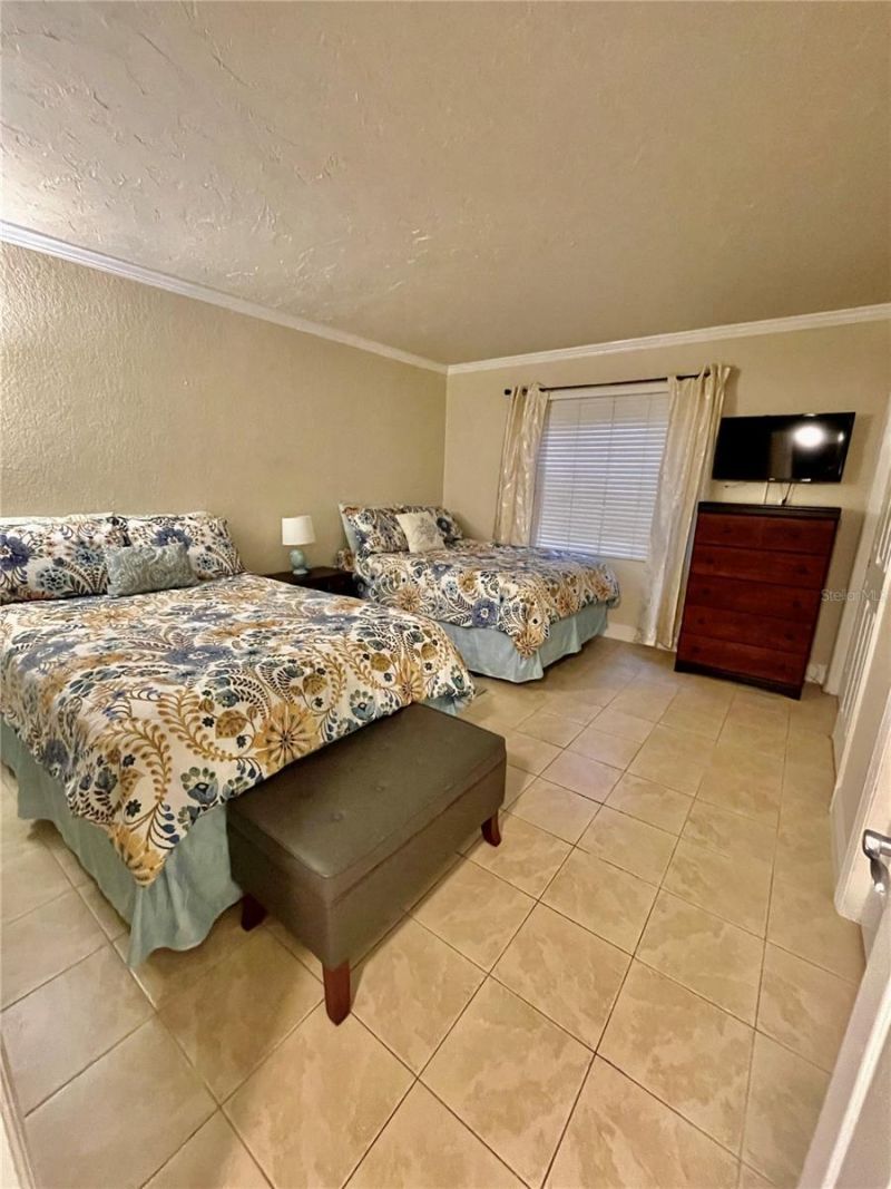 918 La Costa Circle, Unit 3, Sarasota, FL 34237 Photo