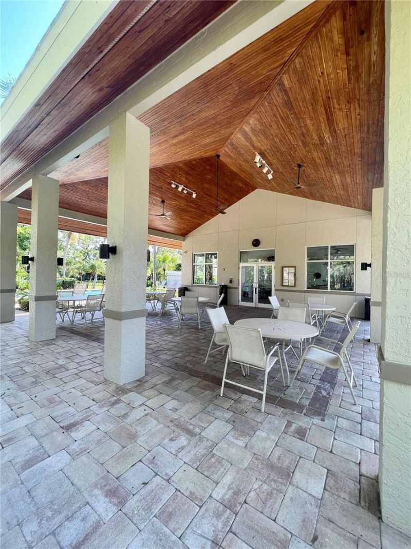 918 La Costa Circle, Unit 3, Sarasota, FL 34237 Photo