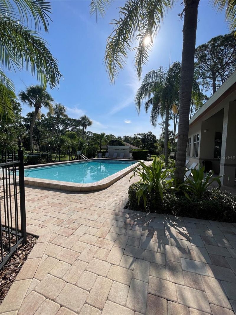 918 La Costa Circle, Unit 3, Sarasota, FL 34237 Photo