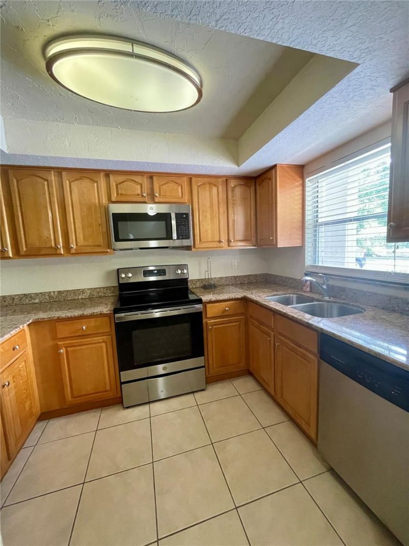 918 La Costa Circle, Unit 3, Sarasota, FL 34237 Photo
