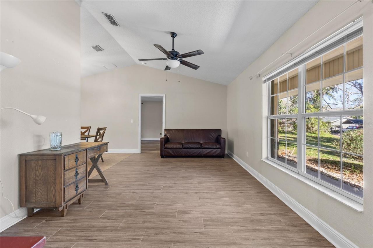 5290 Seminole Avenue , De Leon Springs, FL 32130 Photo