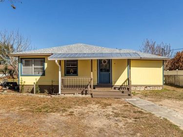 20 FLORIDA STREET , FROSTPROOF, FL 33843