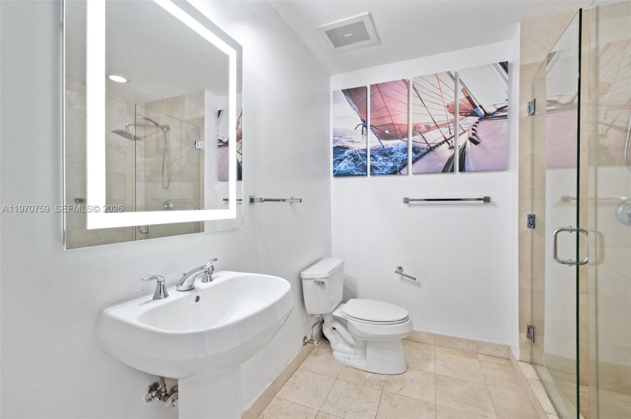 1050 Brickell Ave, Unit 1014, Miami, FL 33131 Photo