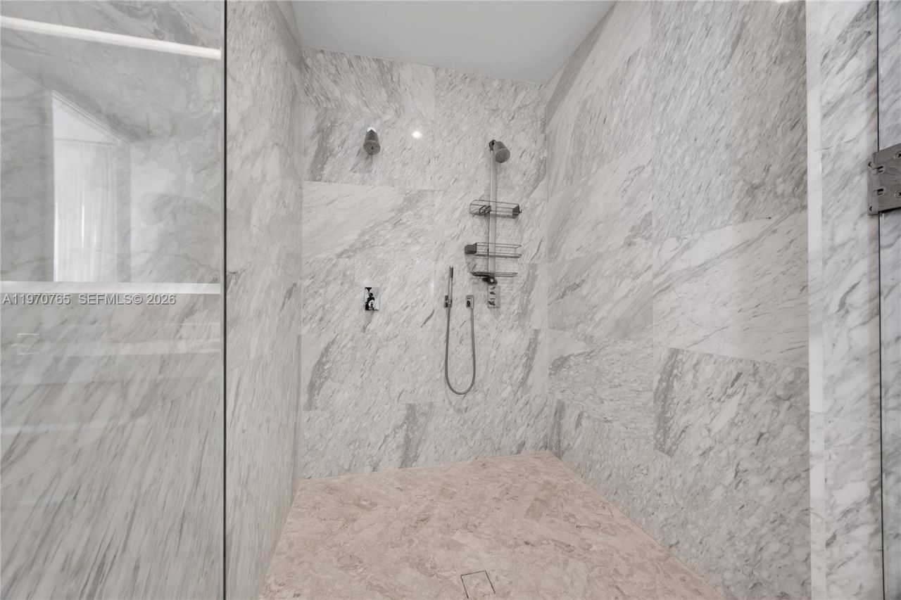 2831 S Bayshore Dr, Unit 2201, Miami, FL 33133 Photo