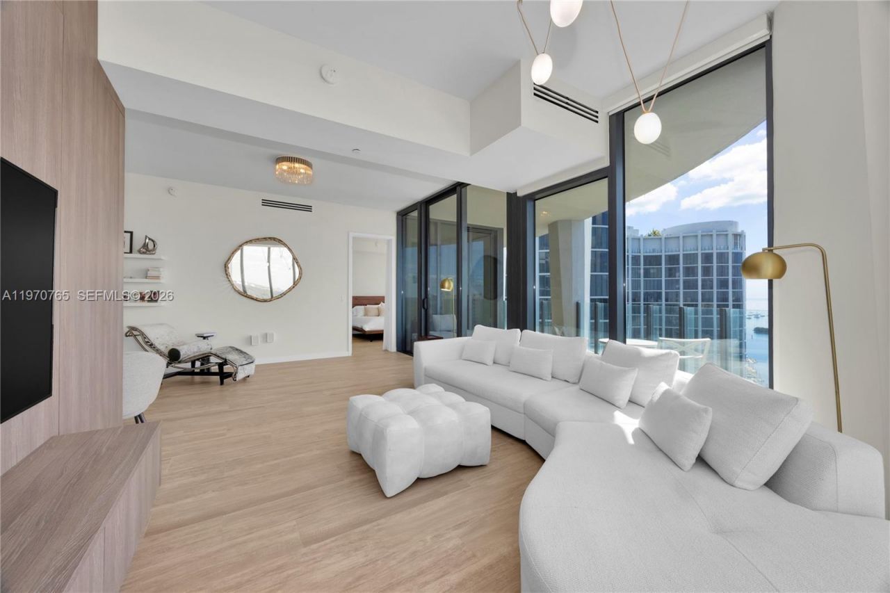 2831 S Bayshore Dr, Unit 2201, Miami, FL 33133 Photo