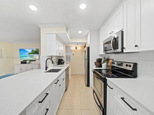 15599 SW 106th Ln, Unit 1209, Miami, FL 33196