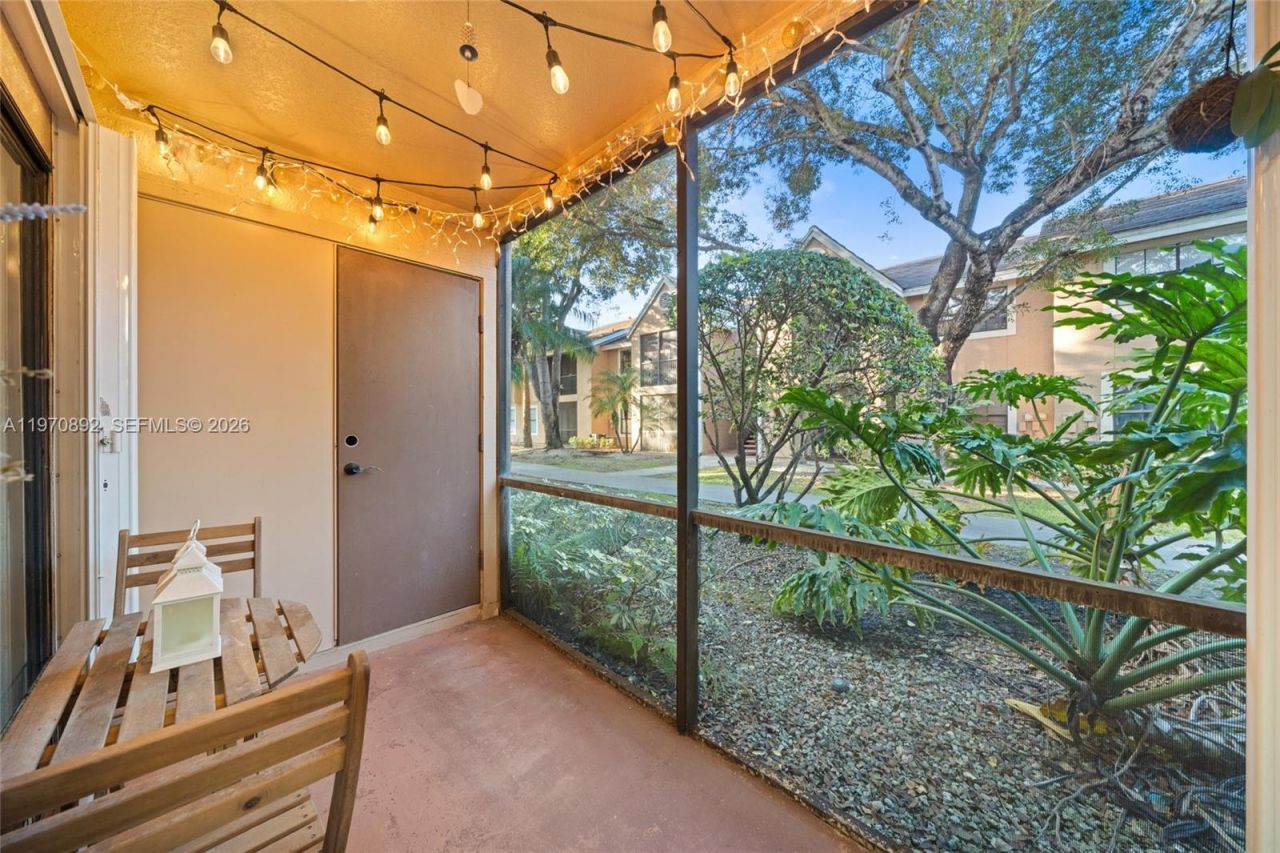 15599 SW 106th Ln, Unit 1209, Miami, FL 33196 Photo