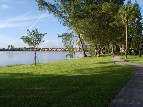 10000 NW 80th Ct , Unit 2559, Hialeah Gardens, FL 33016