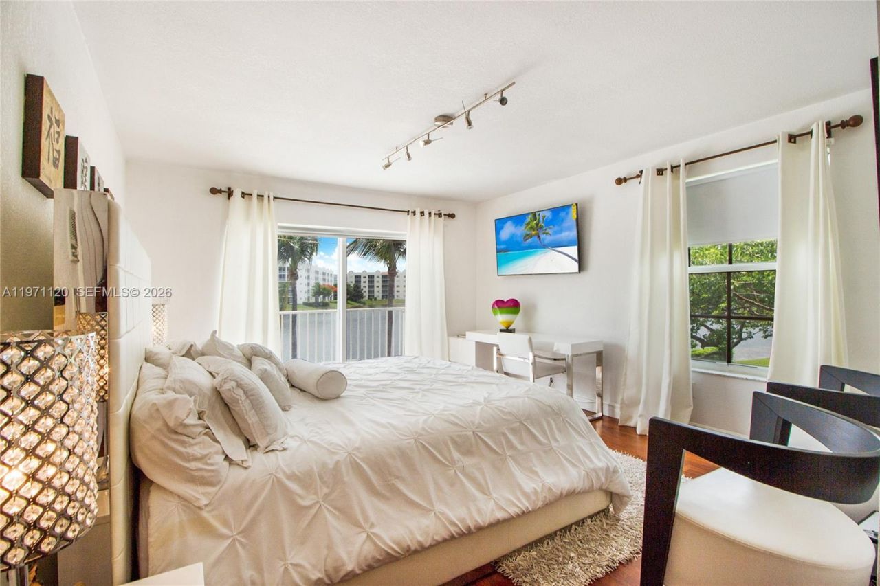 6407 NW 109th Ave , Unit 6407, Doral, FL 33178 Photo