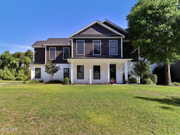 542 Deer Creek Drive, Cape Carteret, NC 28584