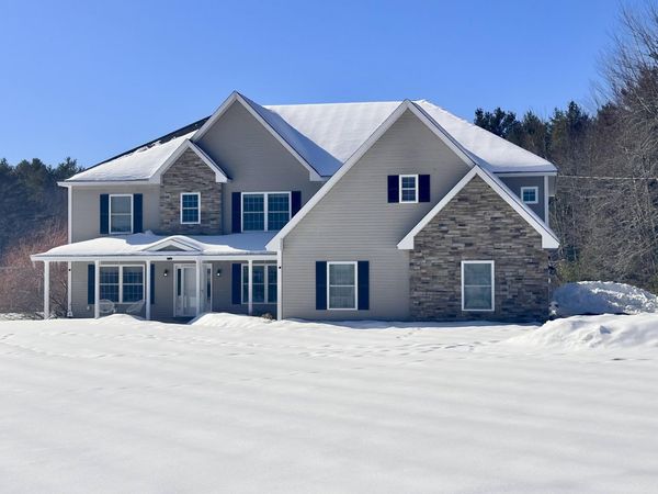 8 Clark Circle, Hampden, ME 04444