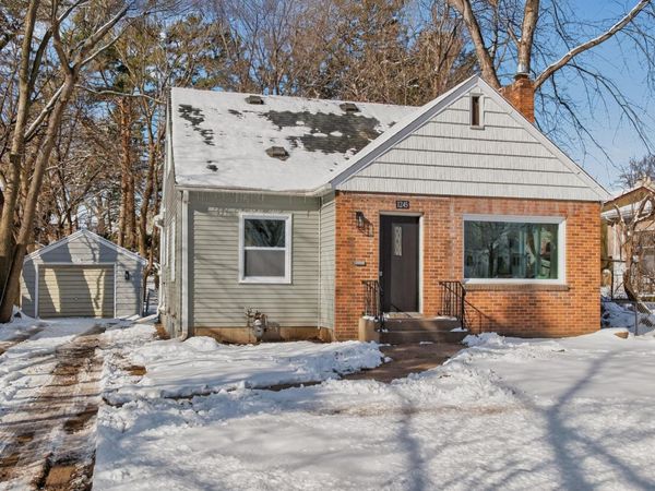 1245 Dale Street N, Saint Paul, MN 55117