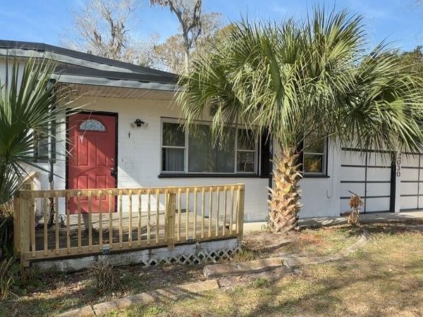 2030 Magnolia Avenue, South Daytona, FL 32119