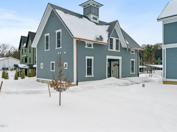 182 Excelsior Avenue, Unit 5, Saratoga Springs, NY 12866