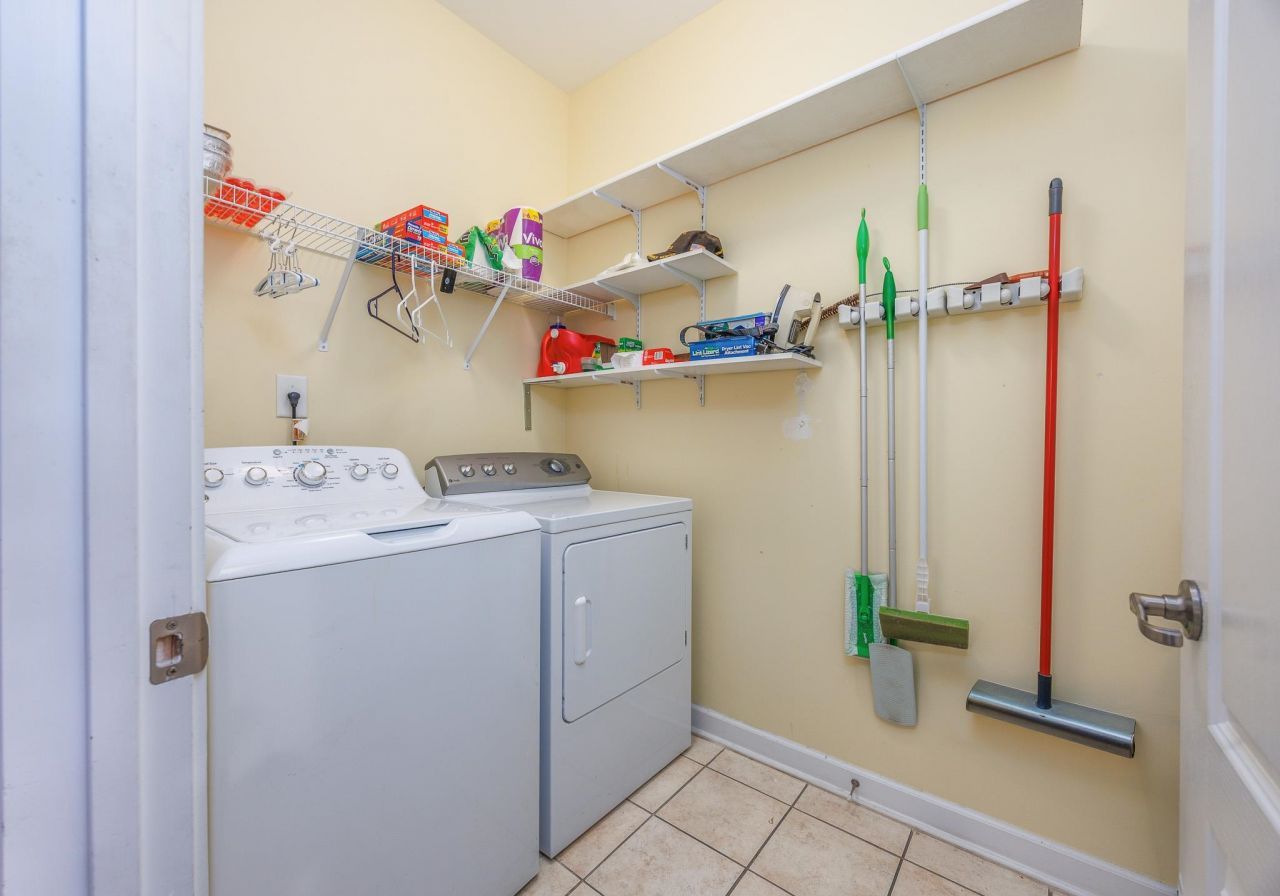 1604 Legends Ave.  Photo 22