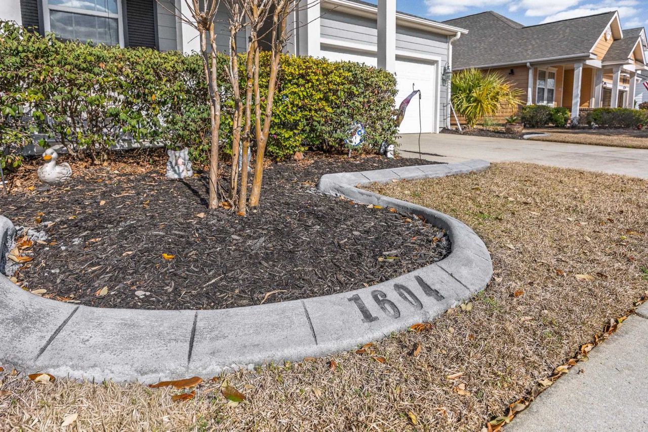 1604 Legends Ave.  Photo 34