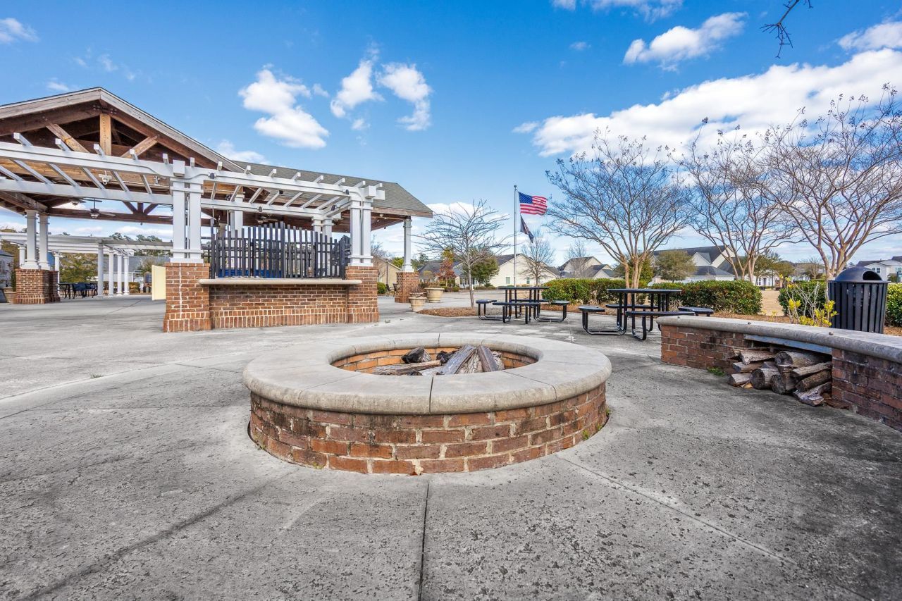 1604 Legends Ave.  Photo 57