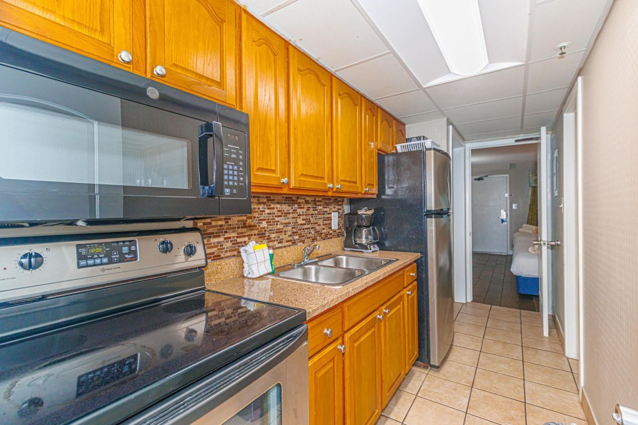 6804 N Ocean Blvd. N  Photo 17