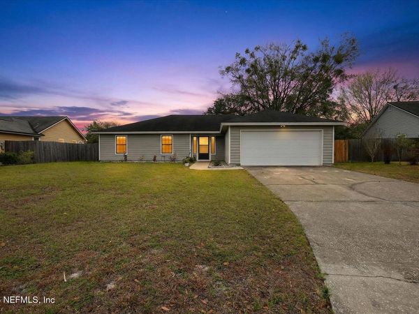 9614 MAYVILLE Drive E, Jacksonville, FL 32222