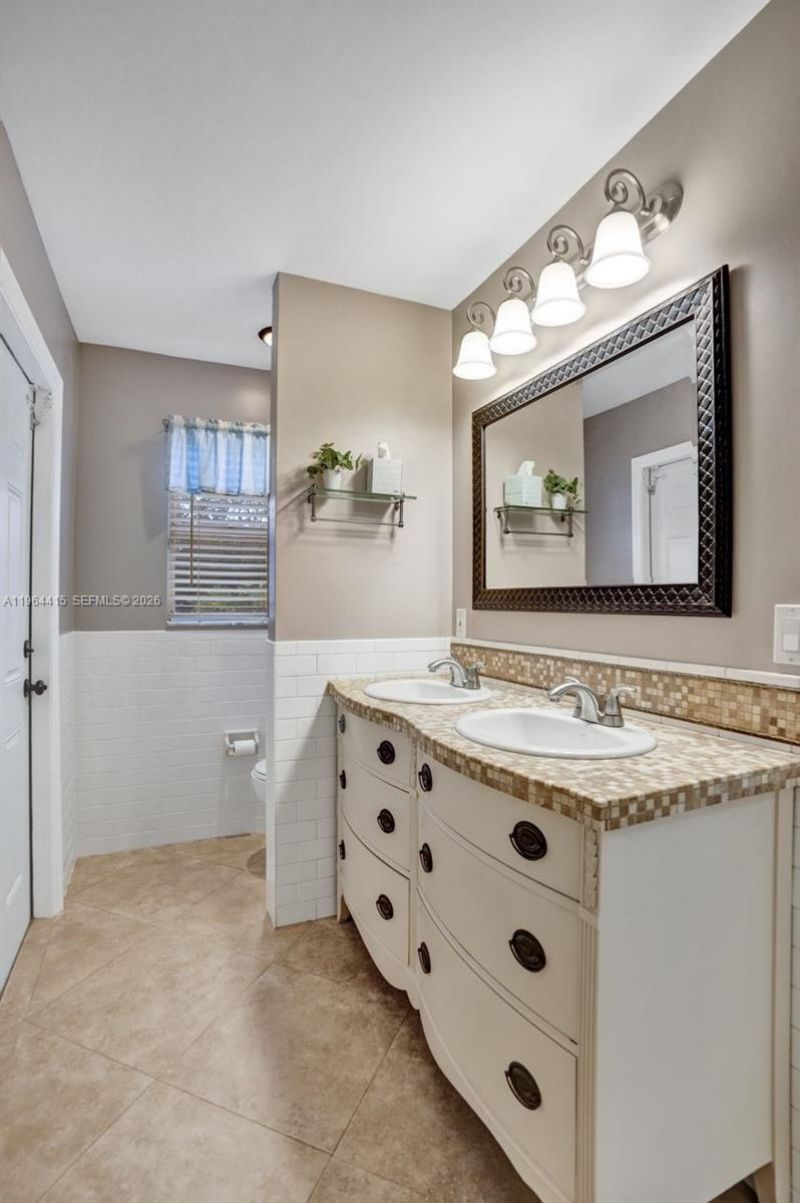 1614 Eastlake Way, Weston, FL 33326 Photo