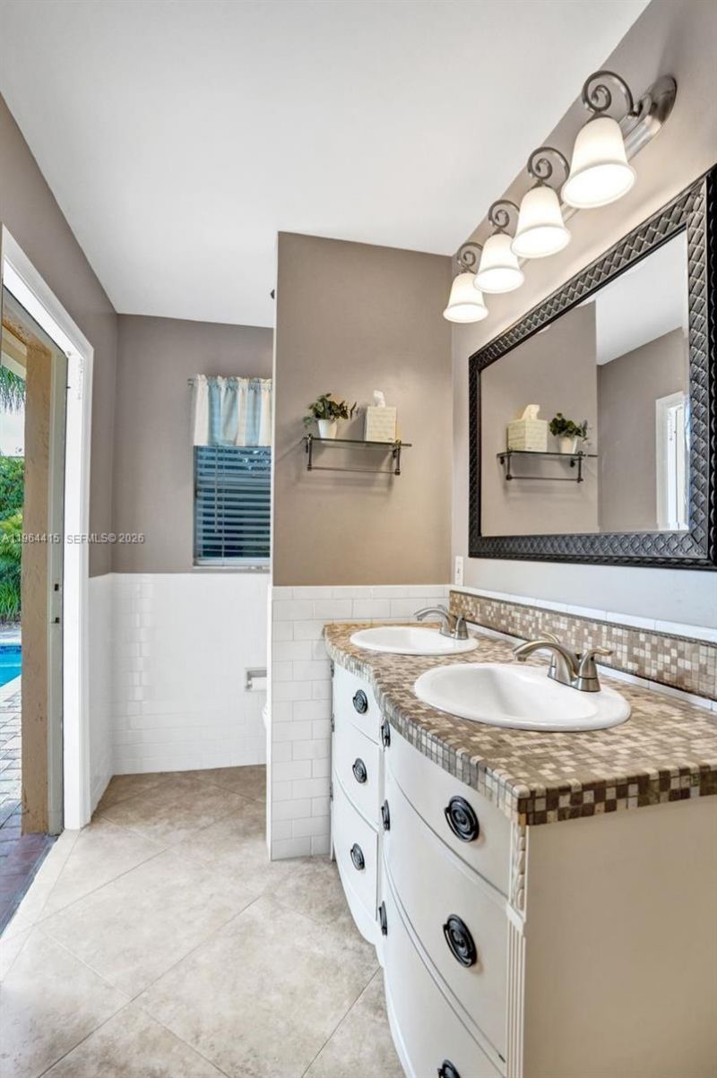 1614 Eastlake Way, Weston, FL 33326 Photo