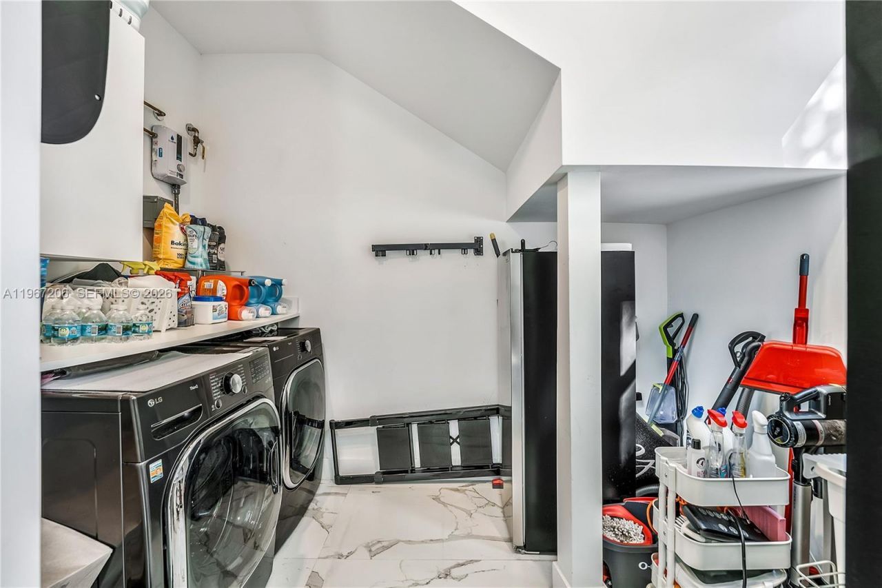 2320 SW 14th St, Miami, FL 33145 Photo