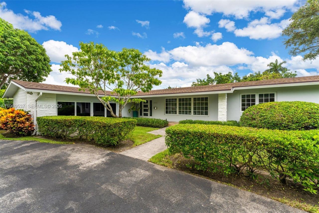 7451 SW 133rd St, Pinecrest, FL 33156 Photo