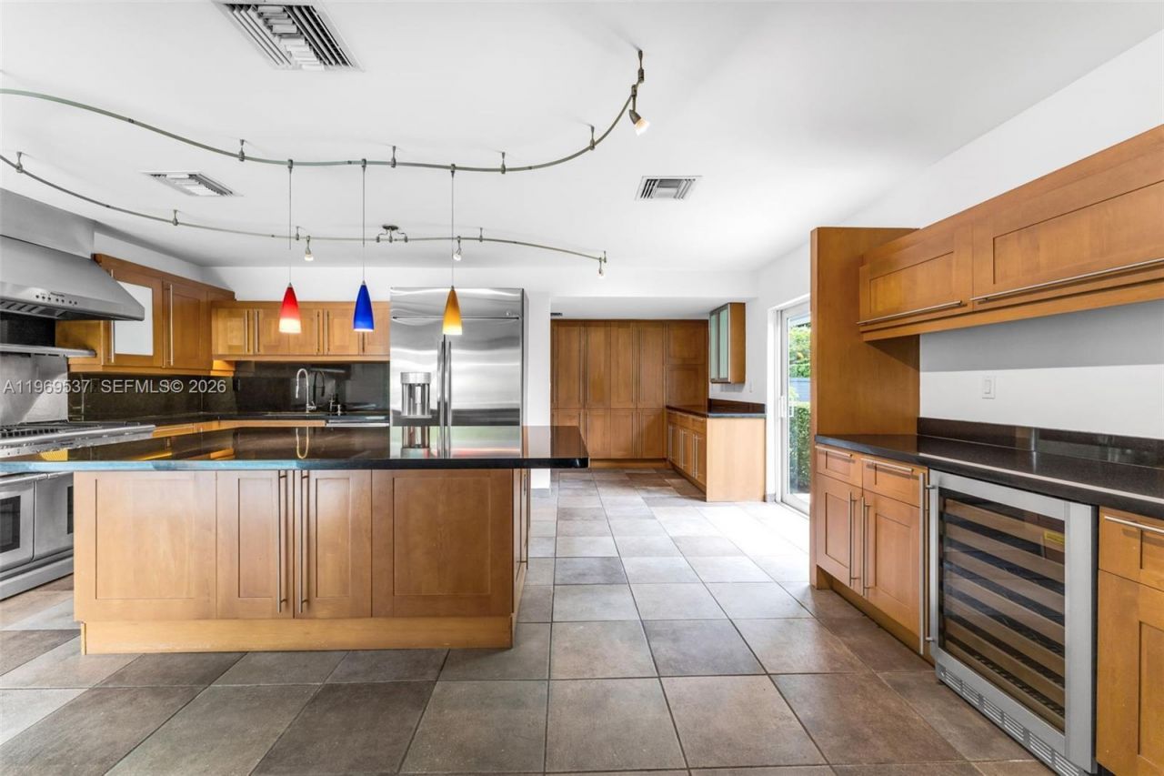 7451 SW 133rd St, Pinecrest, FL 33156 Photo