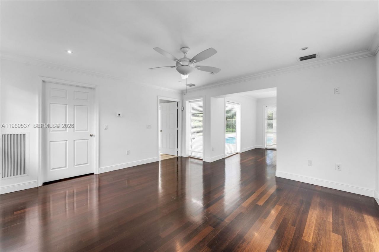 7451 SW 133rd St, Pinecrest, FL 33156 Photo