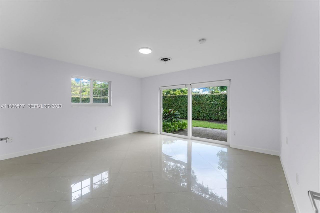 7451 SW 133rd St, Pinecrest, FL 33156 Photo