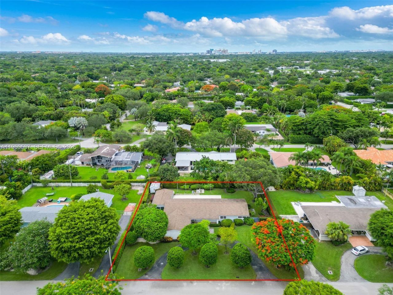 7451 SW 133rd St, Pinecrest, FL 33156 Photo