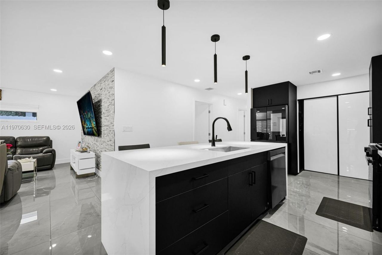 4430 NW 23rd Ave , Miami, FL 33142 Photo