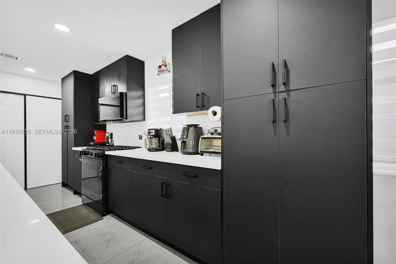 4430 NW 23rd Ave , Miami, FL 33142 Photo