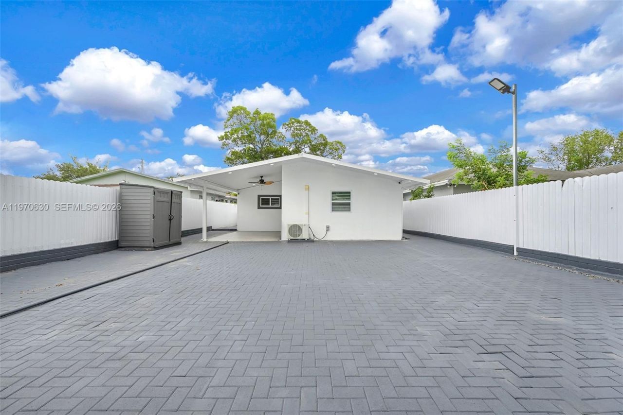 4430 NW 23rd Ave , Miami, FL 33142 Photo