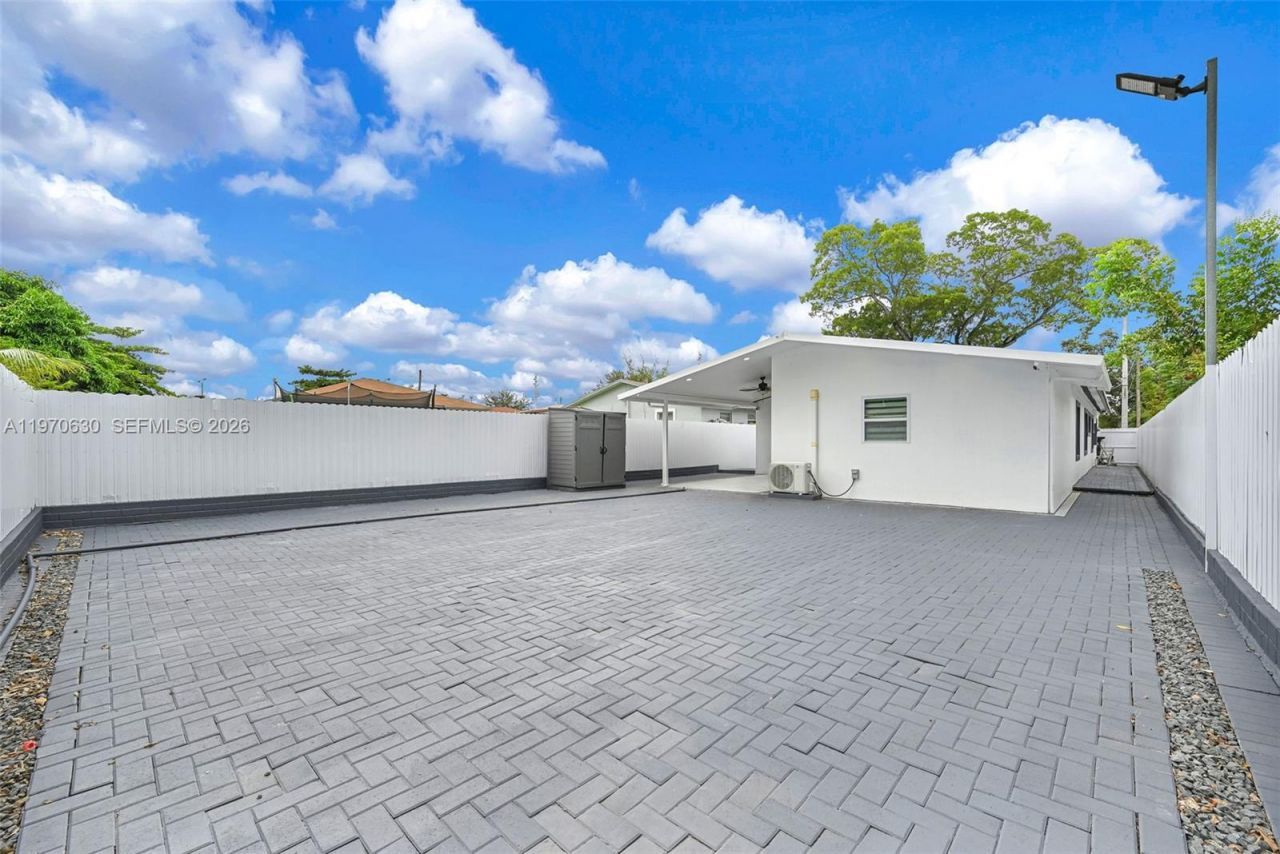 4430 NW 23rd Ave , Miami, FL 33142 Photo