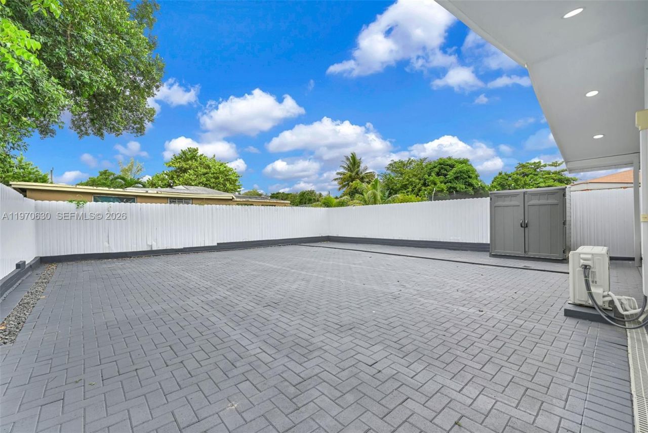 4430 NW 23rd Ave , Miami, FL 33142 Photo