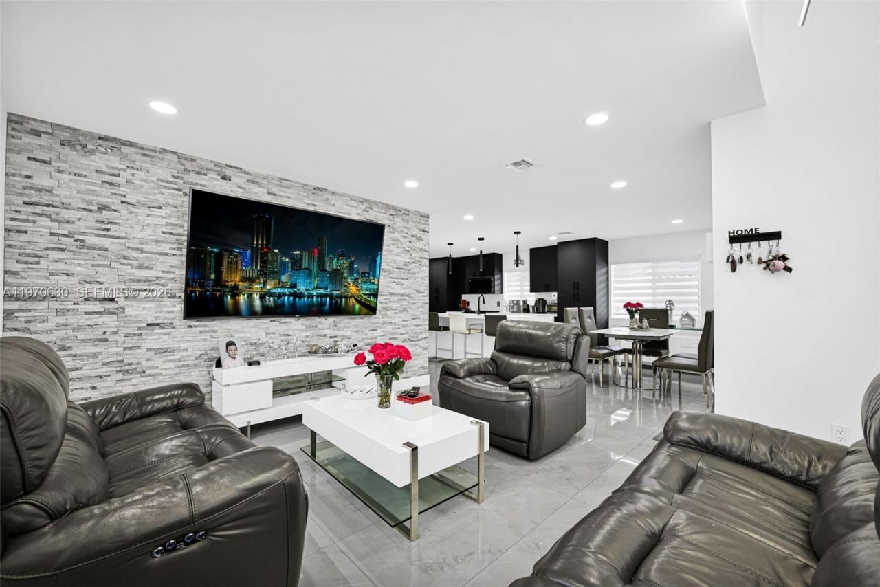 4430 NW 23rd Ave , Miami, FL 33142 Photo