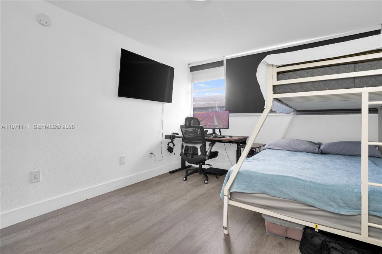 830 NW 87th Ave, Unit 406, Miami, FL 33172 Photo