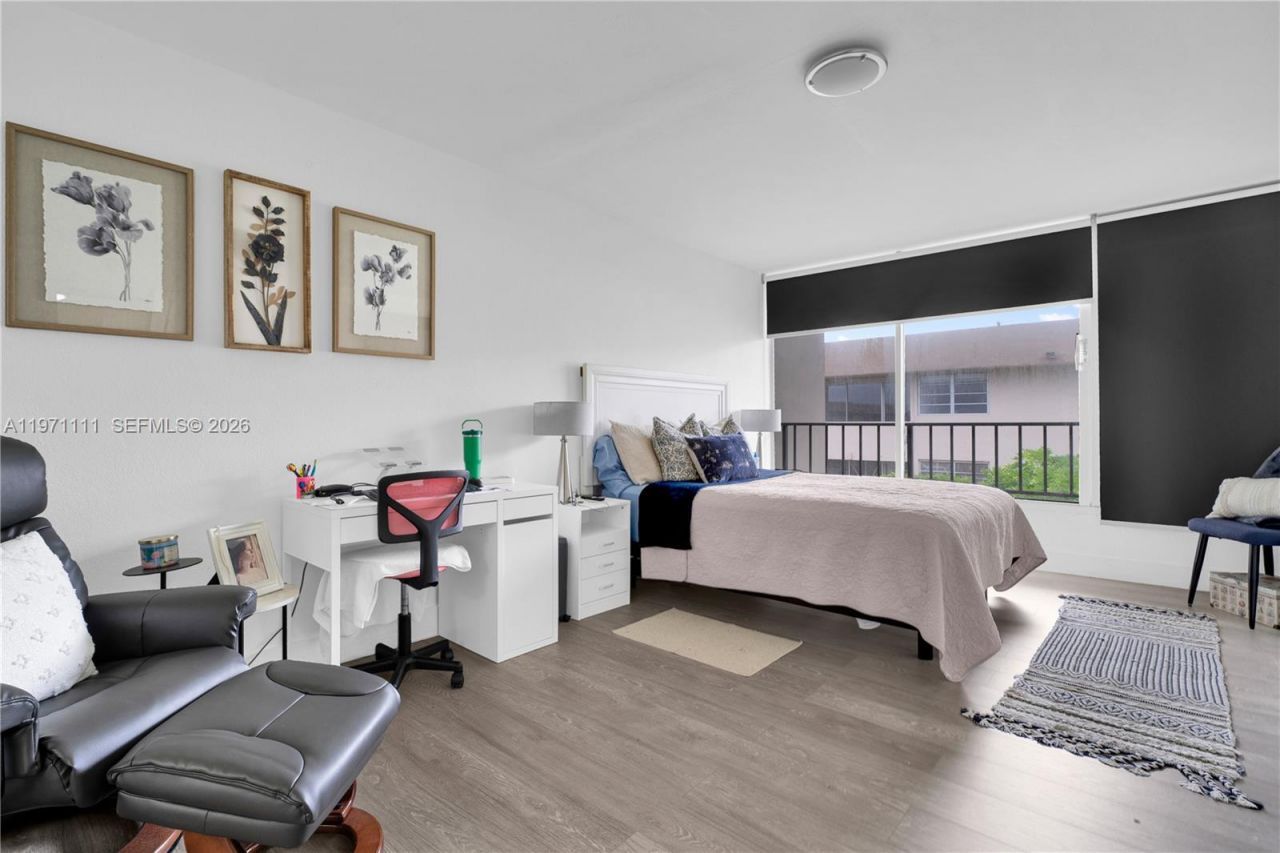 830 NW 87th Ave, Unit 406, Miami, FL 33172 Photo